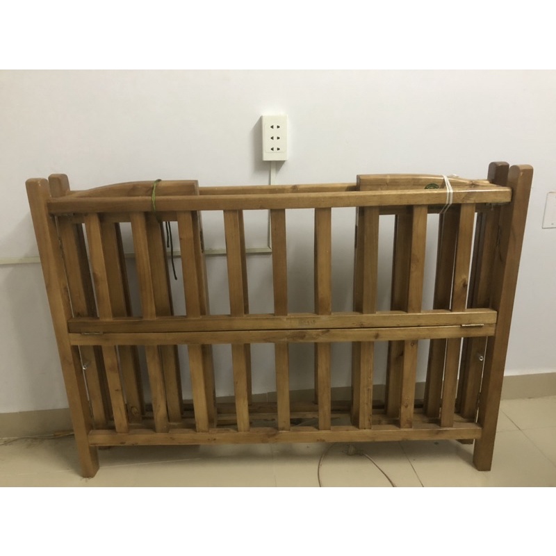Thanh lý giường cũi cho bé