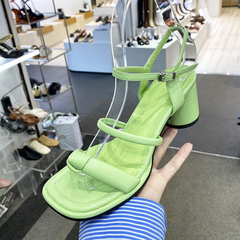 Giày Sandal Cao Gót Mũi Tròn Hở Ngón Cài Khóa Bên Hông Màu Xanh Lá Nhạt Dày Dặn Thời Trang Cho Nữ