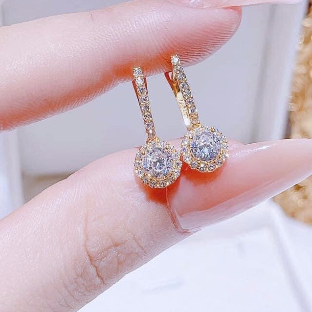 Bông tai hót hít mới của xưởng e ạ.có giấy bảo đảm của tiệm