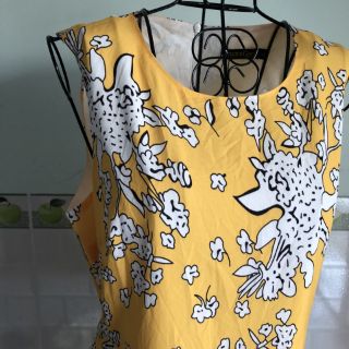 Đầm vàng mới 99%