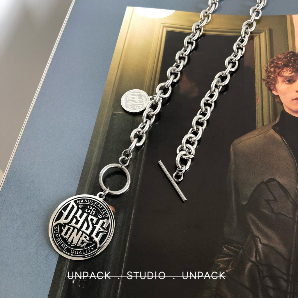 Dây Chuyền Mặt Tròn Khắc Chữ Bằng Thép 22319