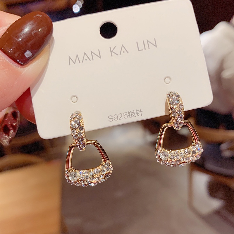 Bông tai nữ đi tiệc khuyên nữ party xinh xắn thanh lịch sang chảnh giá rẻ mẫu mới BT87