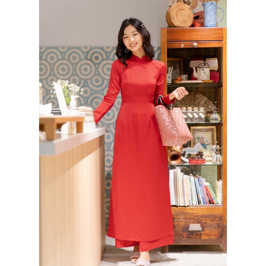 Áo Dài FOR HER Truyền Thống May Sẵn Đũi Đỏ Mềm Mịn Vải Co Giãn AD01752