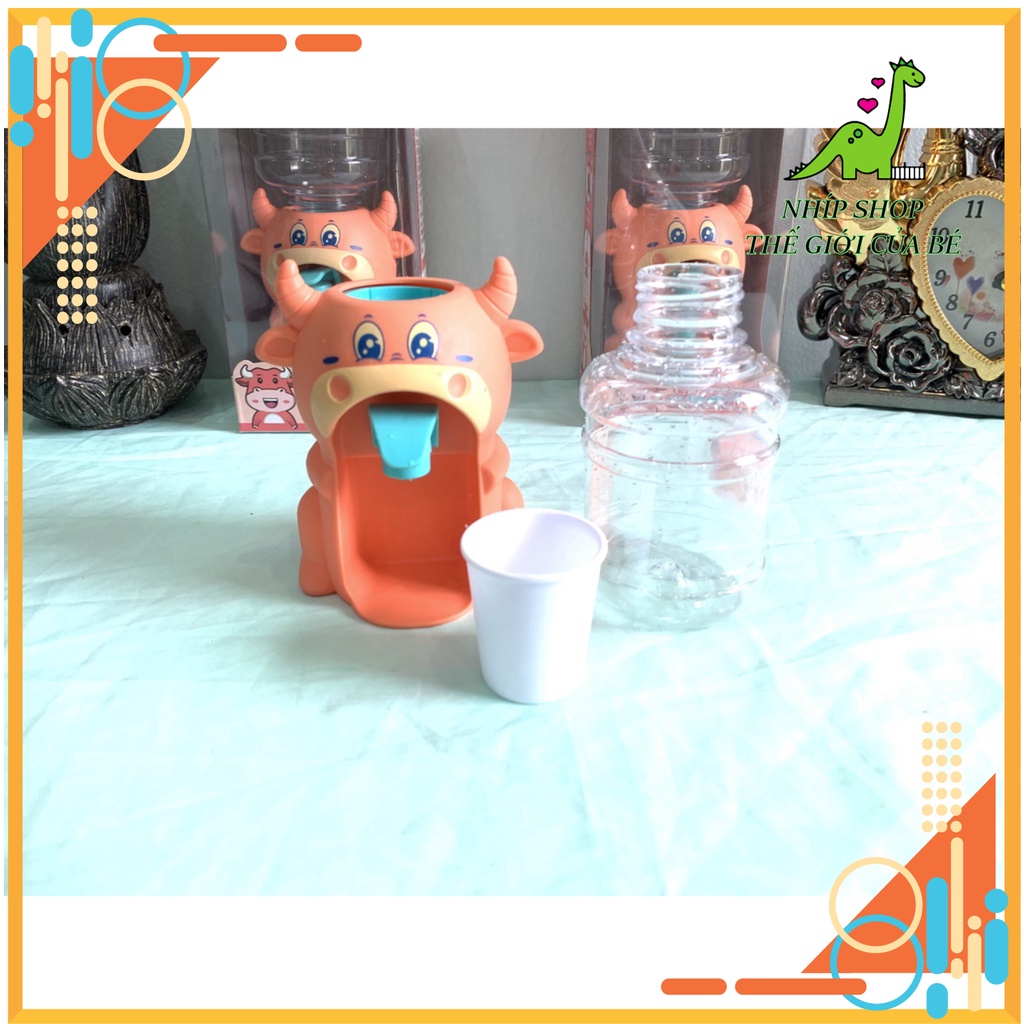 Đồ chơi bình lấy nước mini có kèm cốc nước vui nhộn cho trẻ em - Nhíp Shop