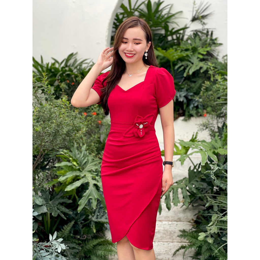 Váy công sở vạt xếp tôn dáng nữ tính Emvy - K58 | BigBuy360 - bigbuy360.vn