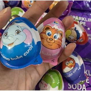 bánh quy socola kèm đồ chơi