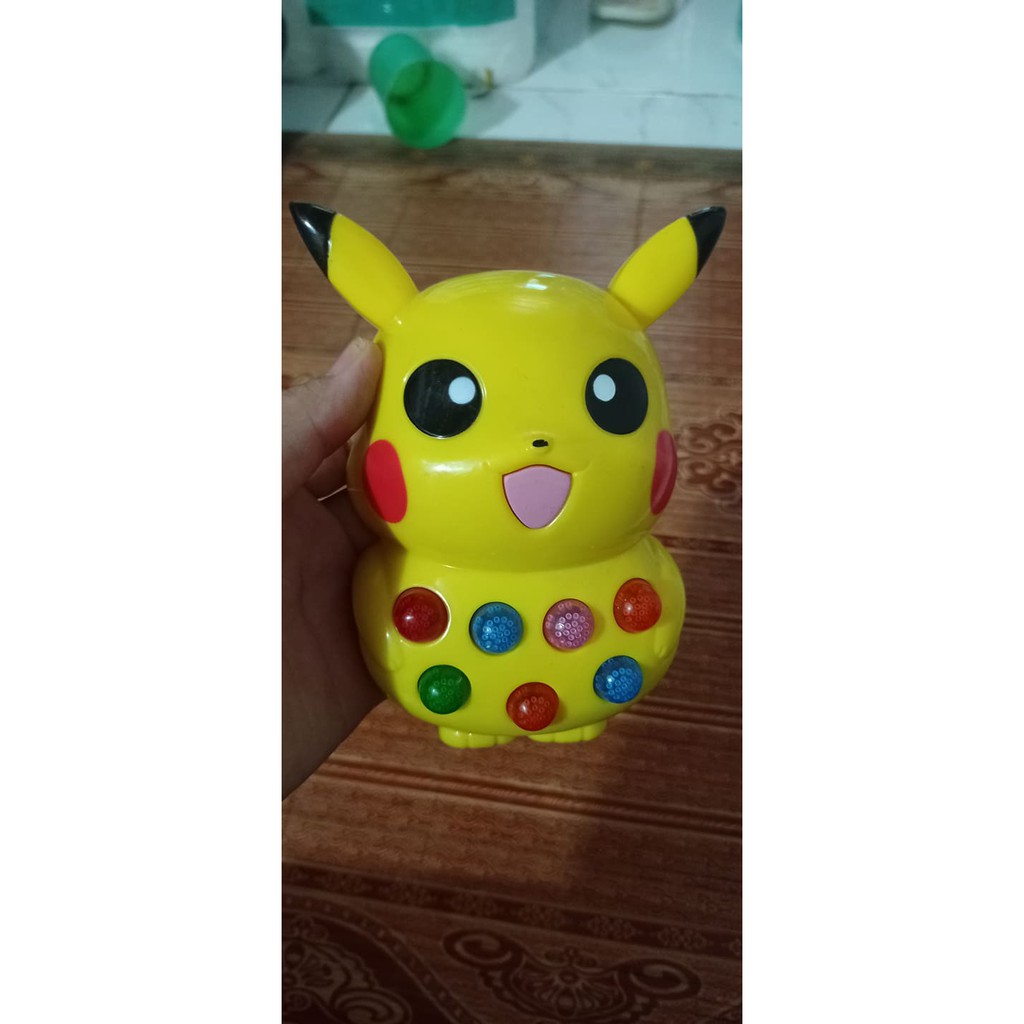 Pikachu có nhạc tặng kèm pin