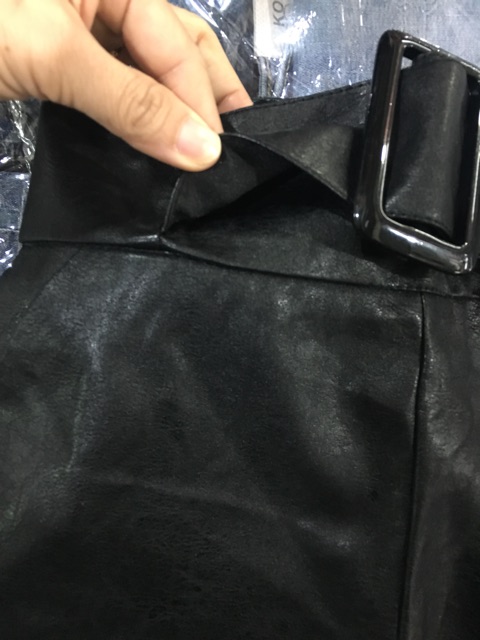 Quần short da cạp cao