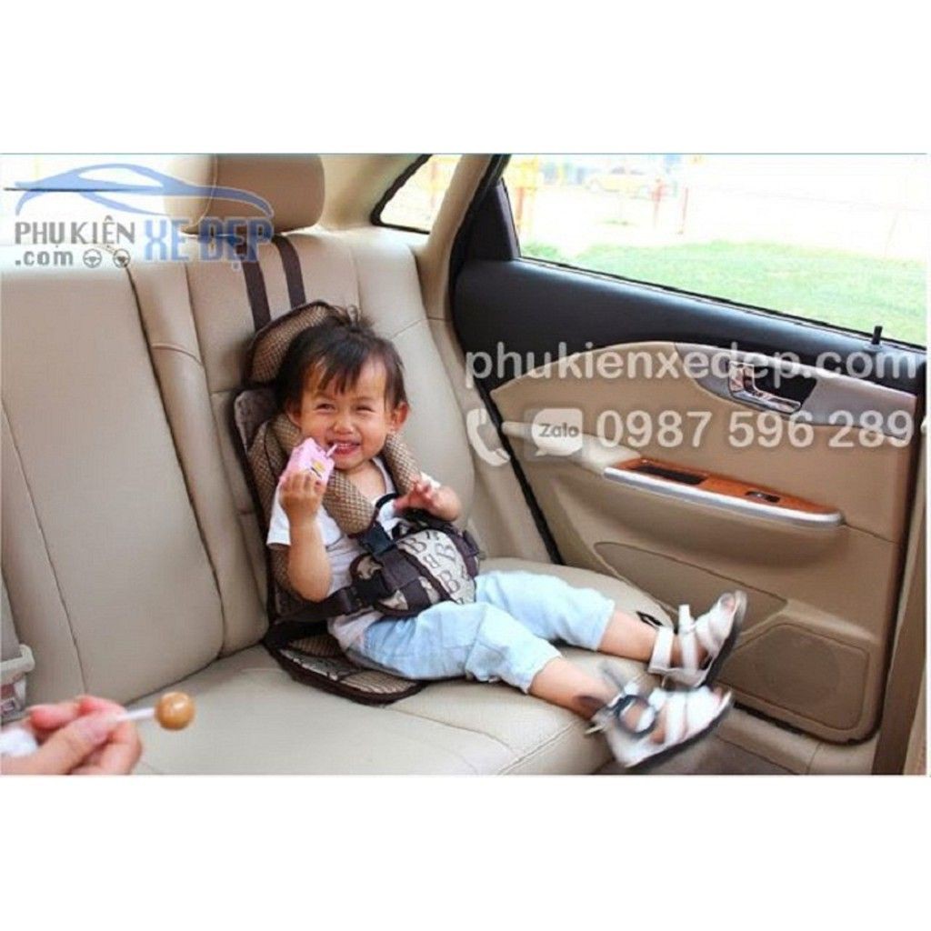 Đai ngồi ô tô cho bé - Ghế ngồi cho trẻ trên xe hơi