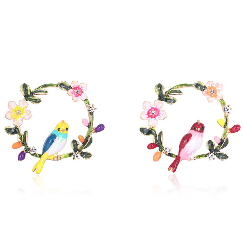 Vòng hoa cài áo thanh lịch duyên dáng