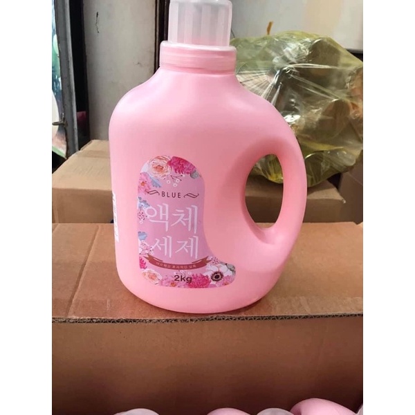 Nước giặt Blue can 2 lít siêu thơm can màu xanh hoặc hồng