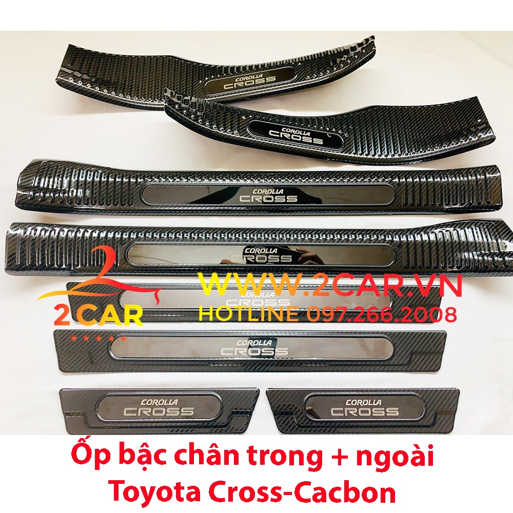 Ốp bậc cửa, Nẹp bước chân trong, ngoài CARBON xe Toyota CROSS 2020- 2021- 2022- 2023 vân cacbon cao cấp chống xước