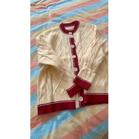 Áo len Cardigan 2 màu trắng đỏ siêu xinh