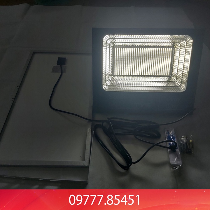 Đèn Năng Lượng Mặt Trời 400W Mẫu Báo Pin Mới