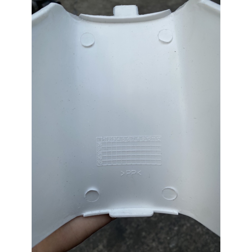 MIẾNG NHỰA NỐI BỬNG XE MAX 3