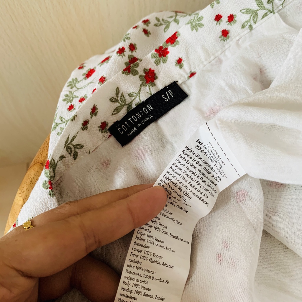 Chân váy voan hoa hiệu COTTON ON