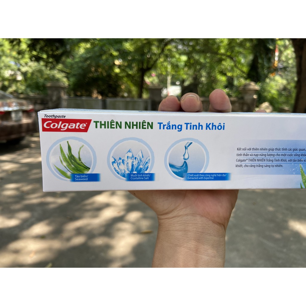 KEM ĐÁNH RĂNG COLGATE THAN TRE SẠCH THUẦN KHIẾT 180G