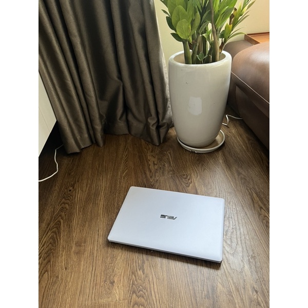 Máy Tính  Laptop Asus X550L Core i5/Ram 8/ổ cứng Ssd Chơi Game