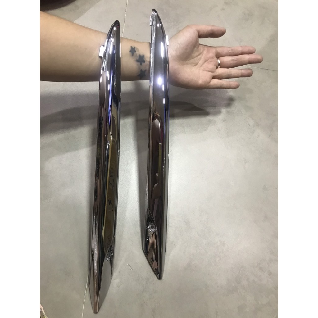 Cặp mạ / xi Crôm nẹp sườn xe Airblade 2010