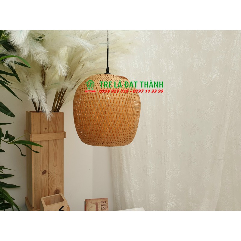 Đền mây tre đan trang trí không gian quán dễ dàng, mẫu đèn quả táo