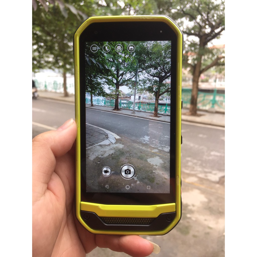 Điện thoại KYOCERA TORQUE G03