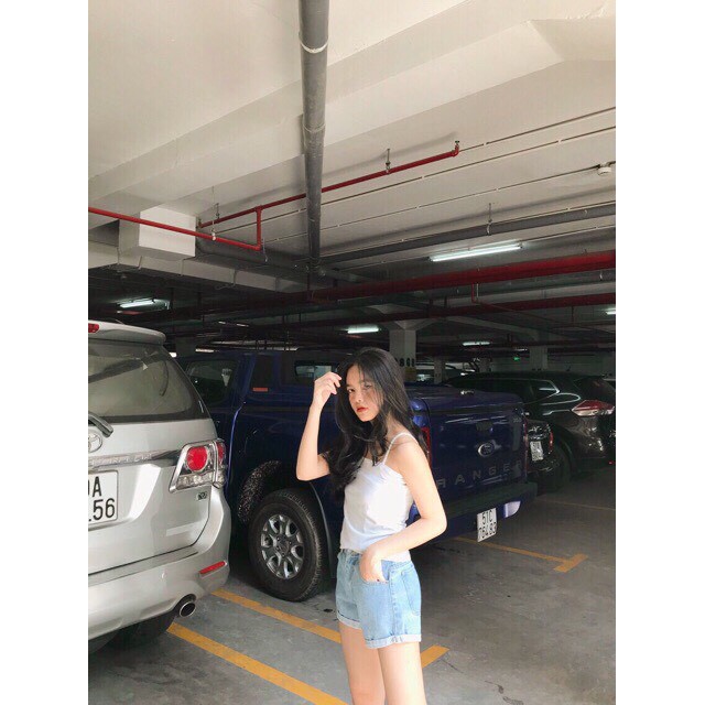 Áo thun hai dây trơn hai màu trắng/đen basic LOVI