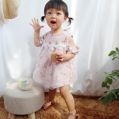 Đầm xoè Tutu phối hoa cho bé gái