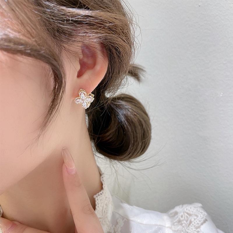 Khuyên tai Ahellogirl hình cỏ 4 lá mạ bạc 925 phong cách Nhật Bản/ Hàn Quốc thời trang hè cho nữ