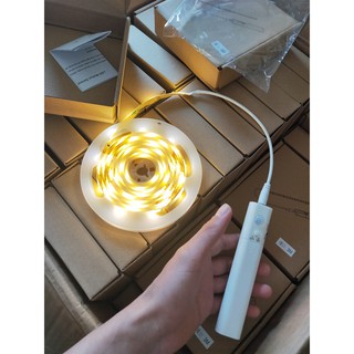 Đèn Led Dây Cảm Biến Tủ Áo , Cầu Thang,Tủ Bếp...