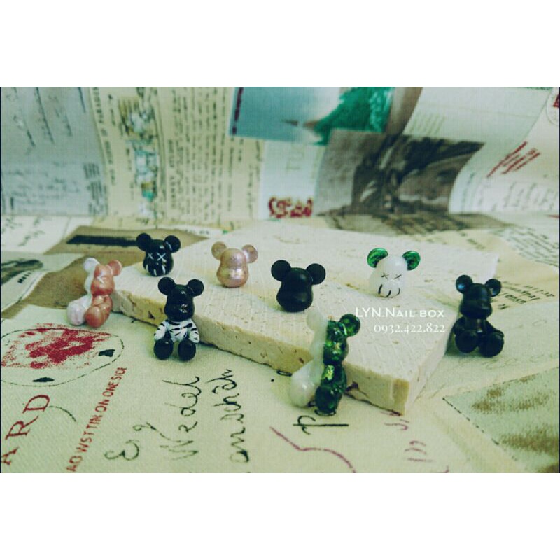 Set 6 Charm Nail Gấu Bearbrick