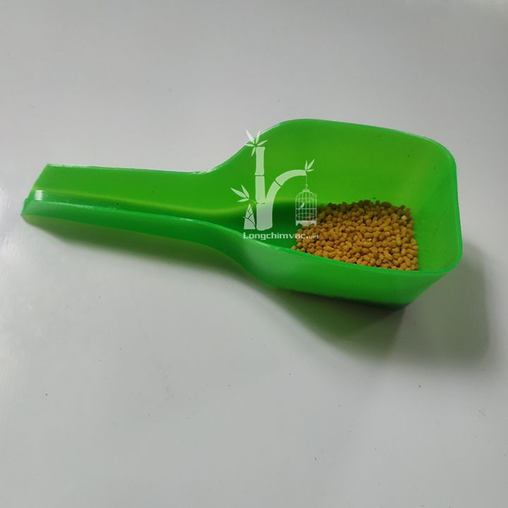 Thìa xúc thức ăn cho chim cảnh