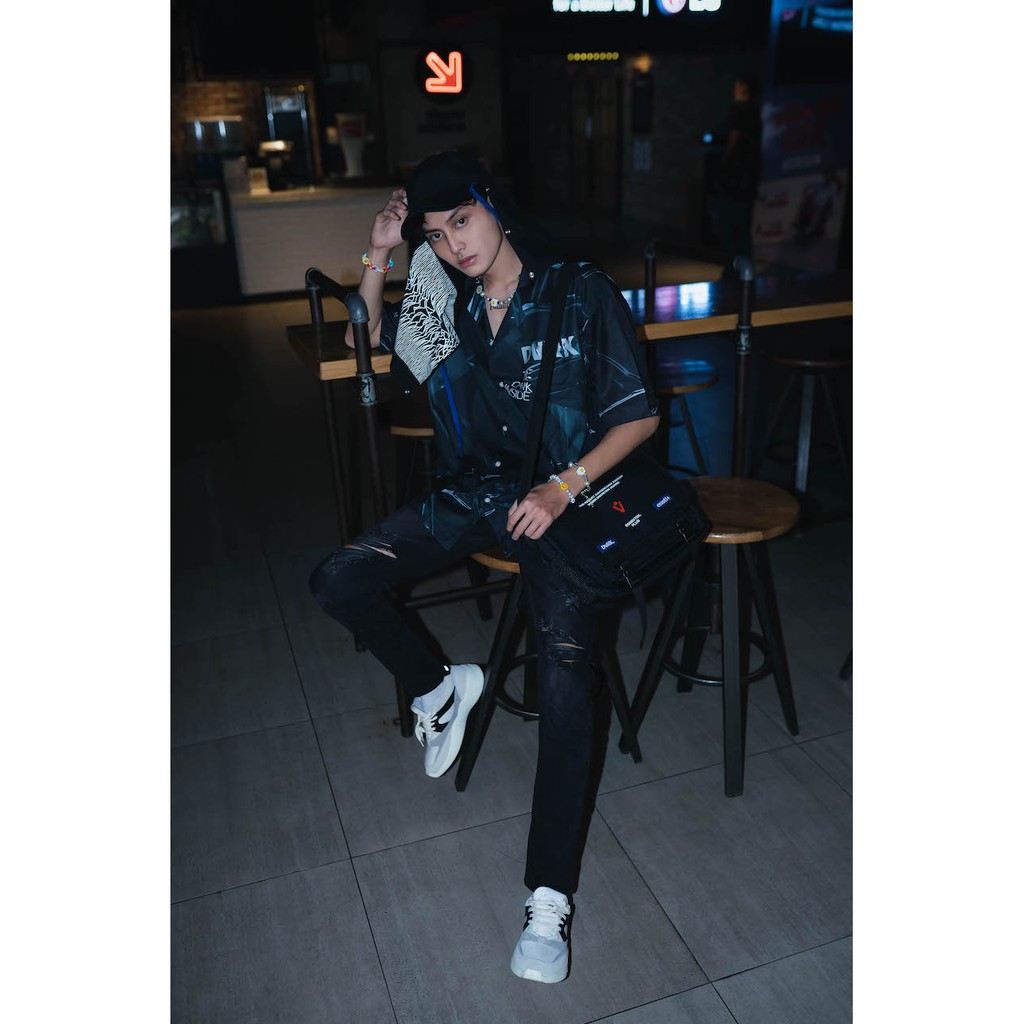 [Mã BMLTA50 giảm 10% đơn 99K] DVRK - Túi đeo chéo Essential-DVRK-20SS
