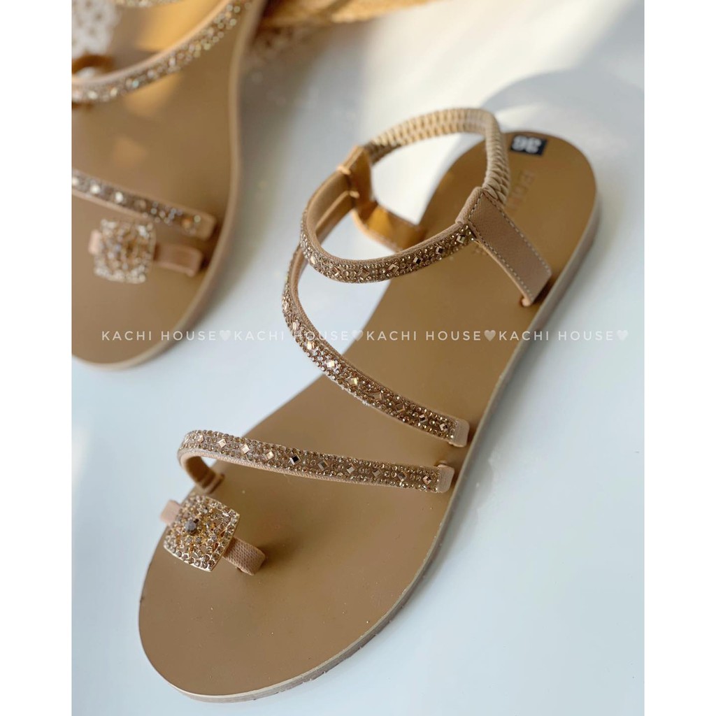 Sandal foci xỏ ngón đá vuông