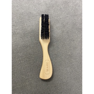 Chổi phủi tóc cán gỗ Wahl