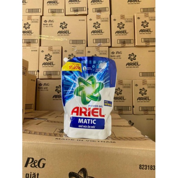 Nước giặt quần áo ariel 2000ml..