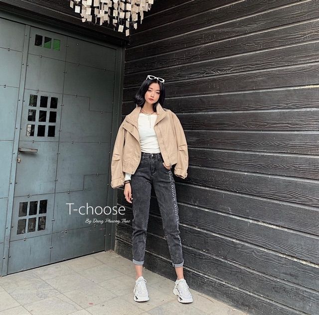 [Giá siêu rẻ] Quần baggy jeans xám đen, chữ in dọc ống quần