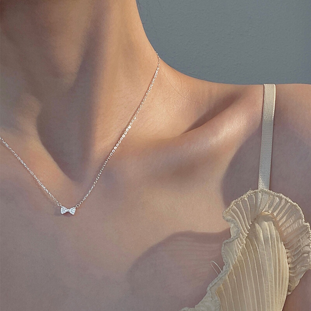 Vòng cổ mặt nơ xinh xắn thời trang