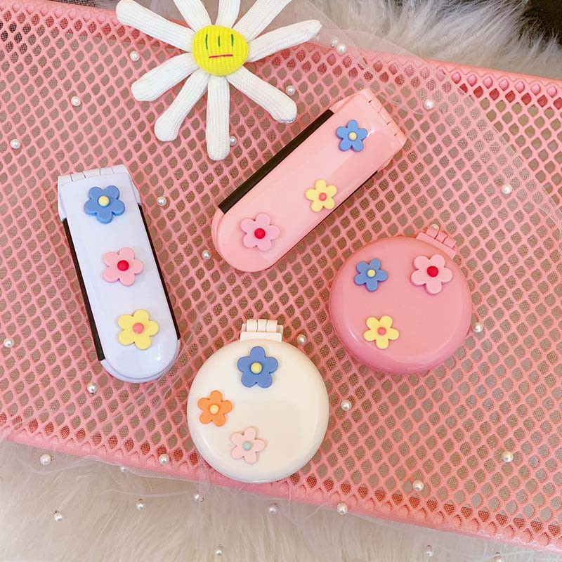 (Hàng Mới Về) Lược Chải Tóc Thiết Kế Hoạt Hình Dễ Thương Có Gương Tiện Dụng