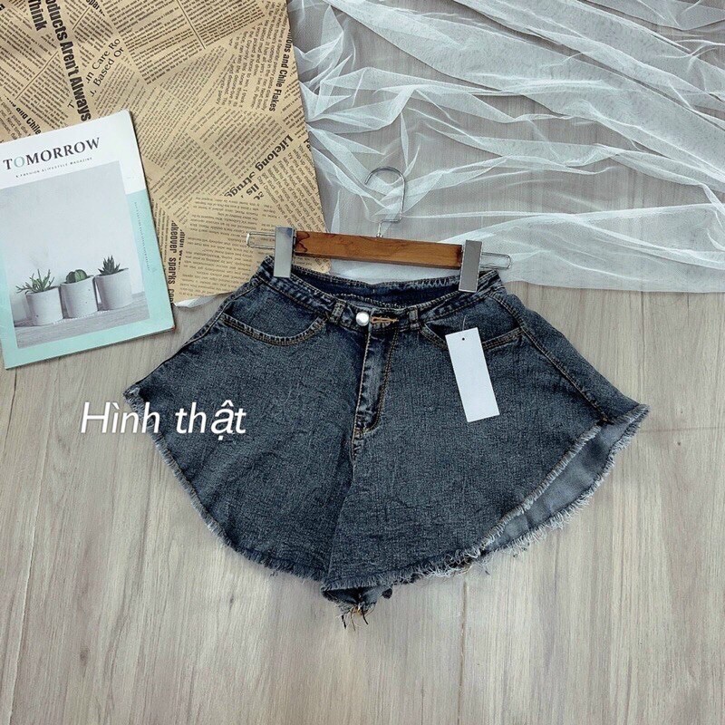 Quần shorts đùi ống xoè rộng chất jeans có may kèm lót bên trong - S0U