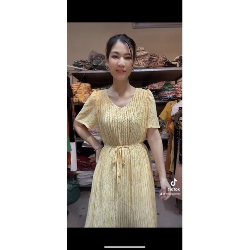 Váy hoa dập ly hãng KAT