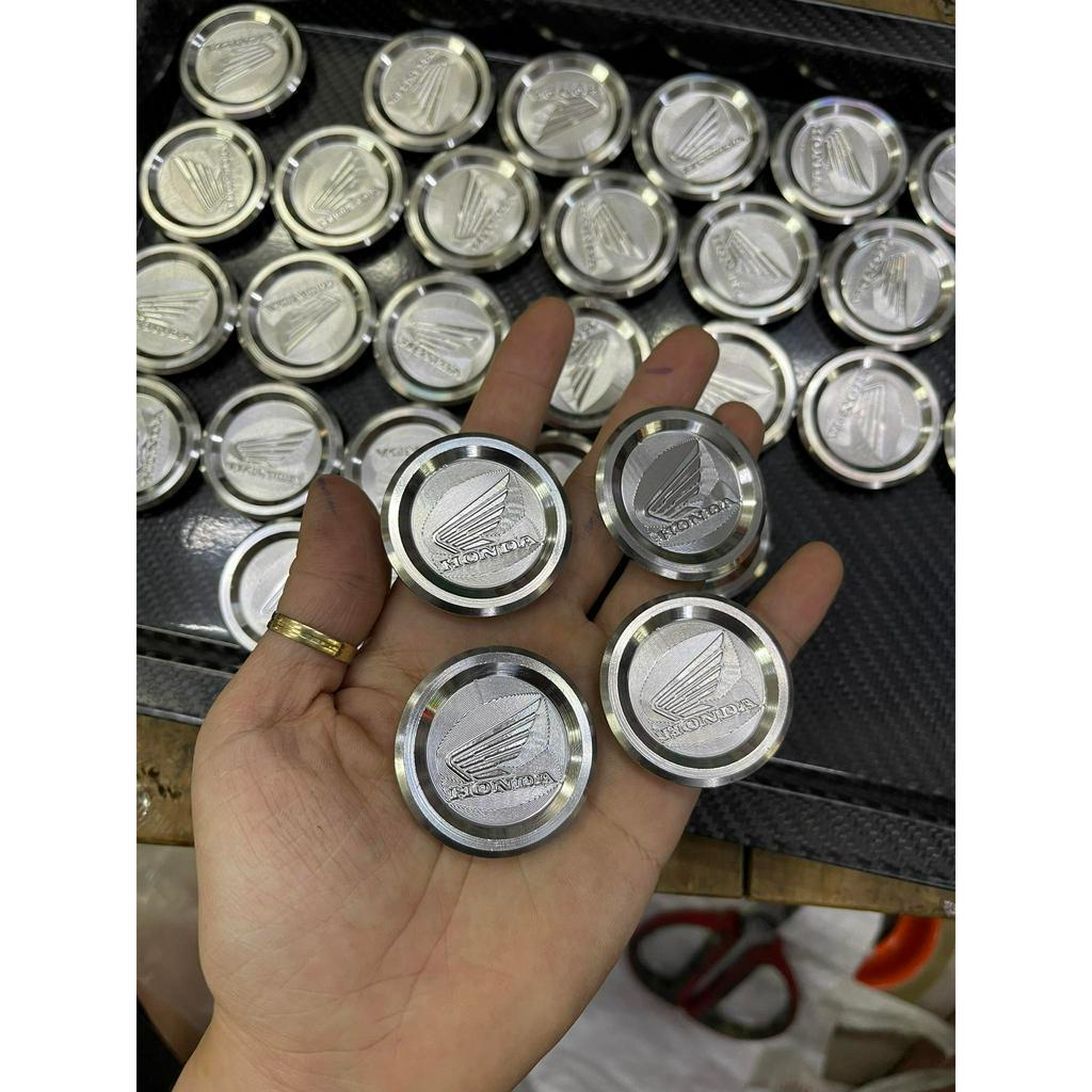 (Nút carte logo cánh chim honda ) Nút che sên Salaya inox xe Honda , nắp đậy hộp sên , hộp xích