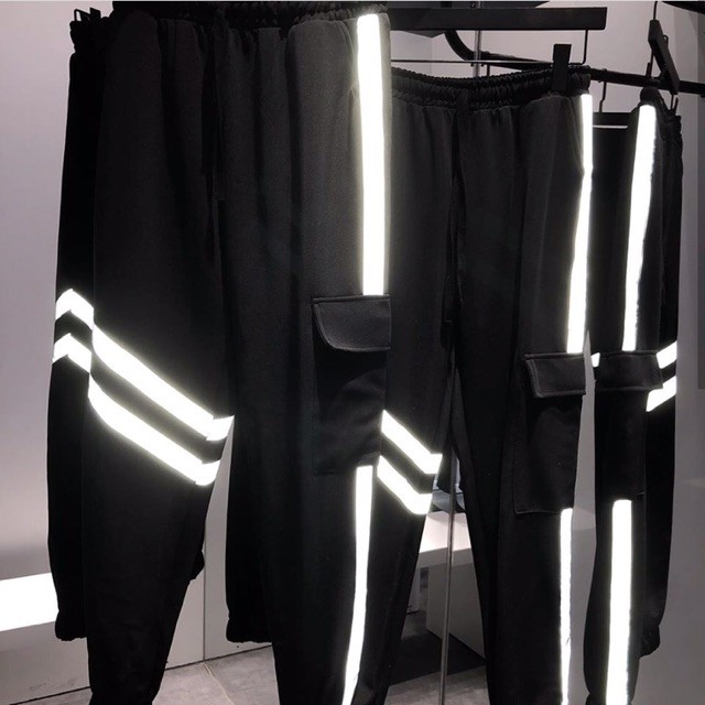 Quần jogger nam đẹp phản quang túi hộp 2 sọc vải nỉ cao cấp unisex form rộng phát sáng BeWay | BigBuy360 - bigbuy360.vn