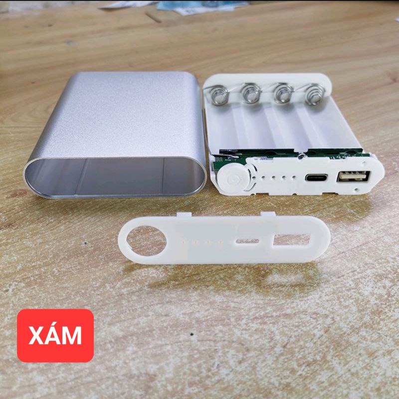 BỘ VỎ 4 PIN - BOX SẠC DỰ PHÒNG ĐIỆN THOẠI CHÂN LÒ XO DÙNG PIN 18650 KHÔNG PHẢI HÀN
