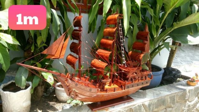 Thuyền gỗ hương - thuận buồm xuôi gió