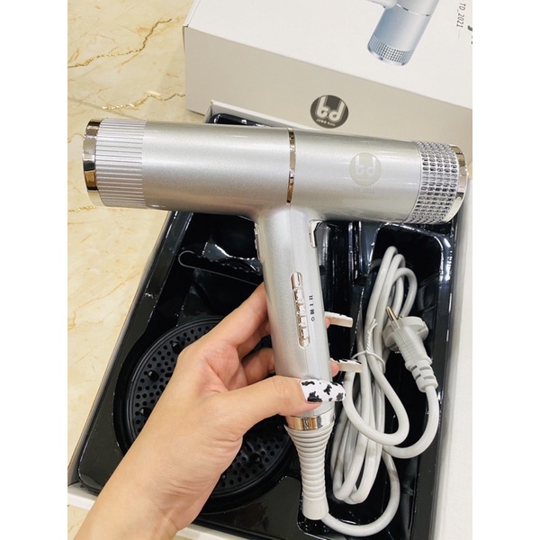 Máy sấy tóc mẫu đài loan