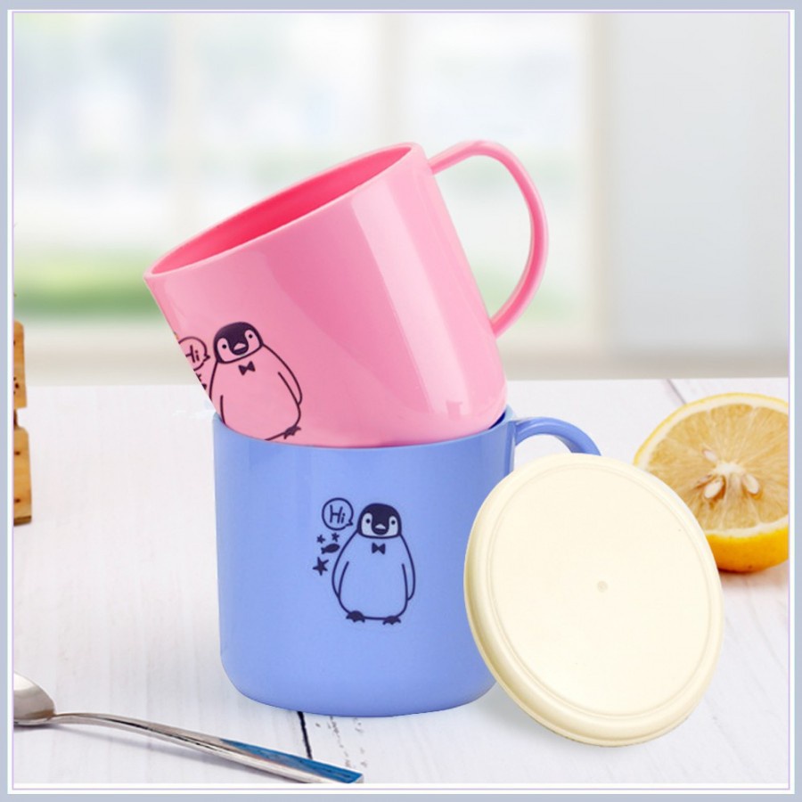 Cốc uống nước có nắp đậy cho bé 200ml Hàng Nhật Chính Hãng