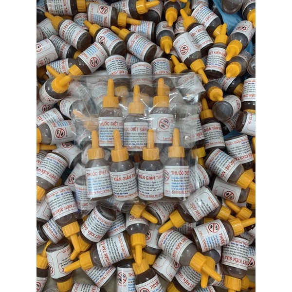 Chai diệt kiến dán an toàn