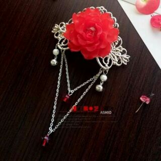 Cài trước trán cổ trang