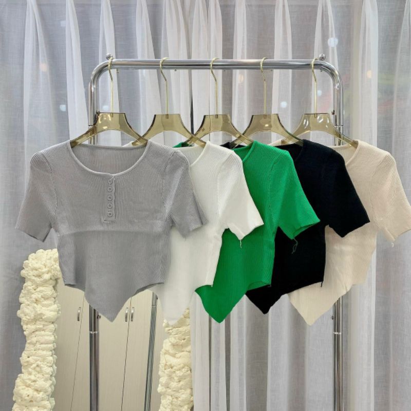 Áo thun phối nút vạt nhọn tay ngắn A15