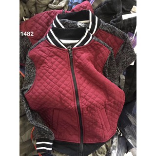 Áo bomber đỏ tay đáp